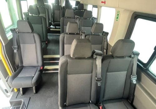 Camioneta para 15 o 17 pasajeros 2 - Renta de camionetas en morelia