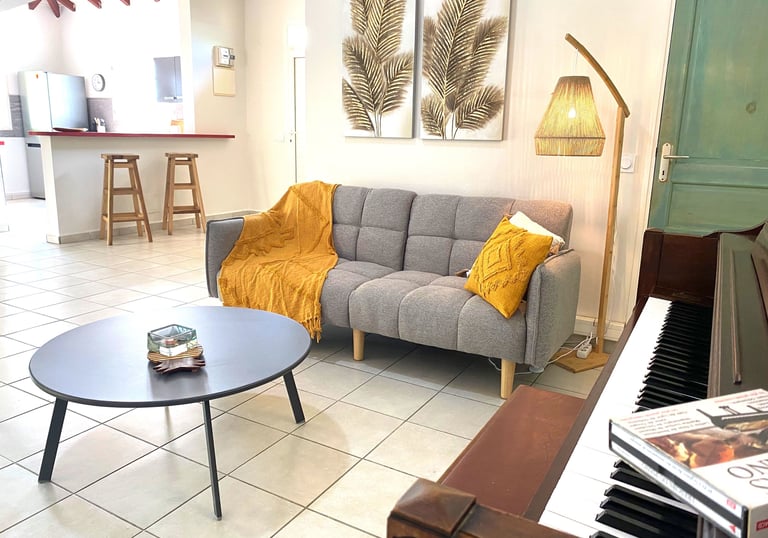 "Transformation de locations de vacances en produits haut de gamme en Guadeloupe par Live In Precious, avec des résultats épo