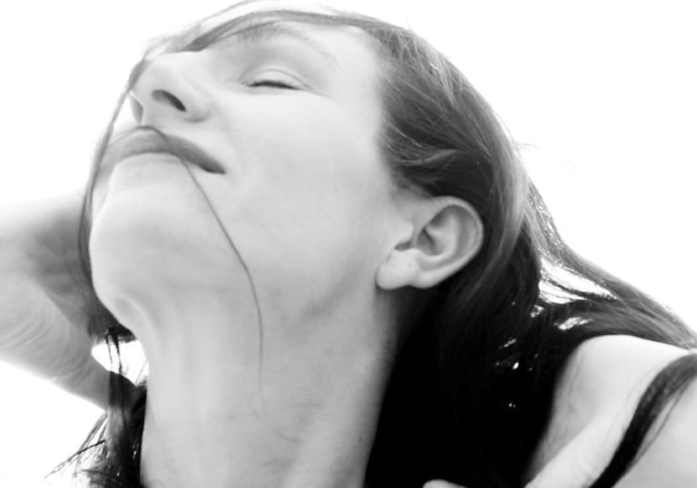 black and white photo of Jennadea