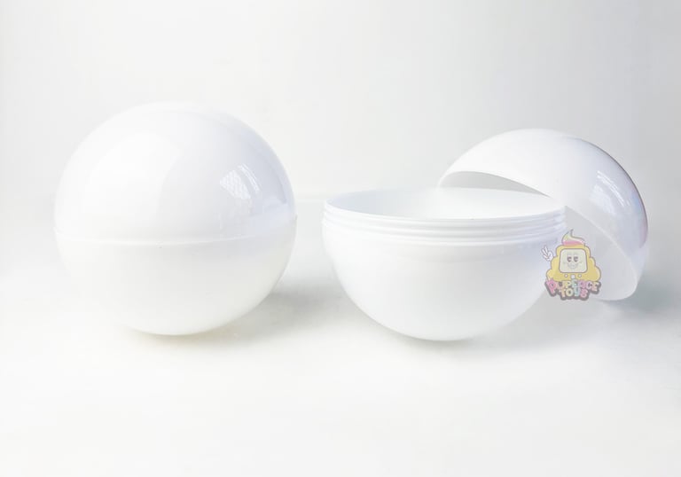 Gachapon gacha ball 10cm warna putih 