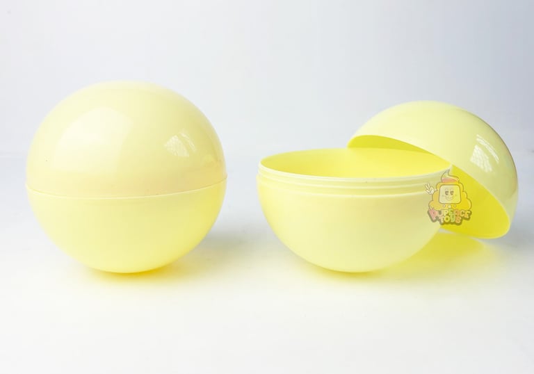 Gachapon gacha ball 10cm warna light yellow