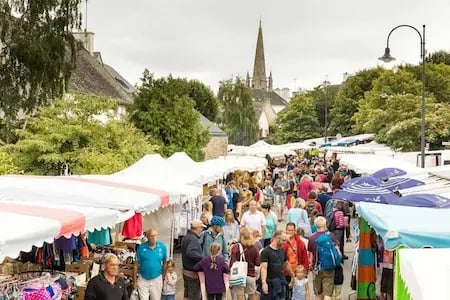 Ty Bayon - Les marchés - Les marchés incontournables - Marché de Carnac