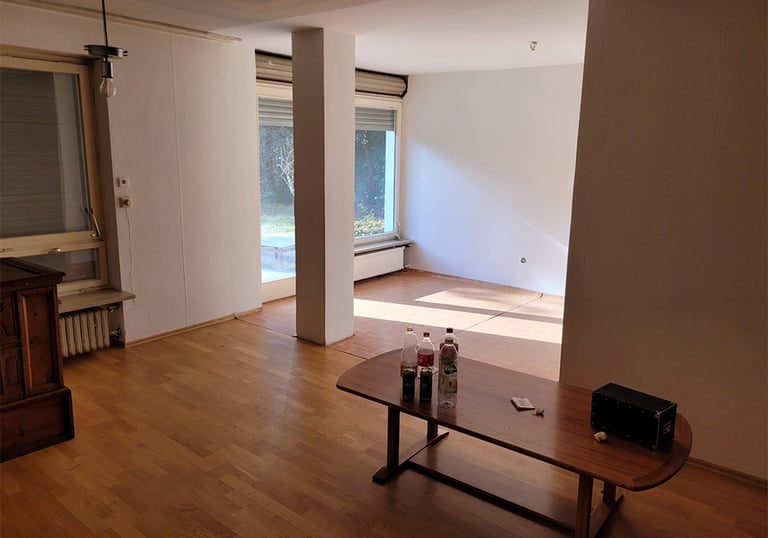 Salon avant à rénover