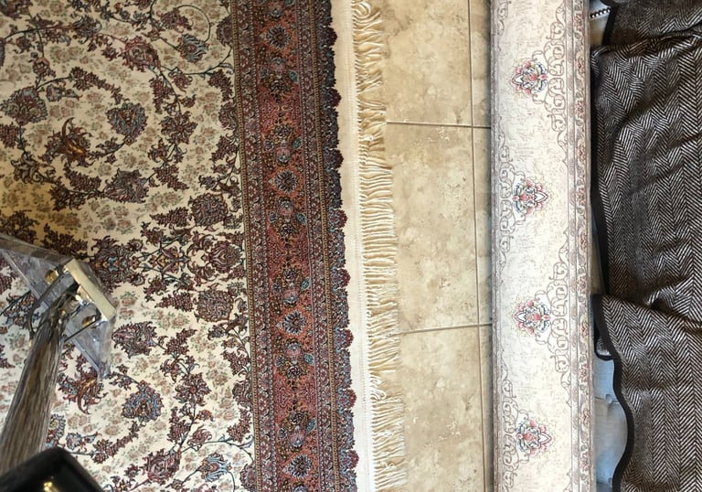 Dirt lift difference for area rugs, machine made or handmade carpets