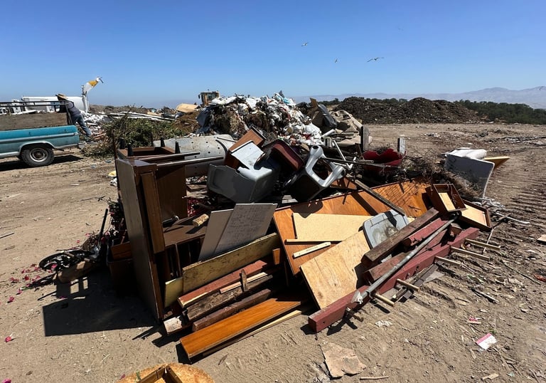 Construction debris and appliance removal by SFC Junk Removal in San Mateo 94401.