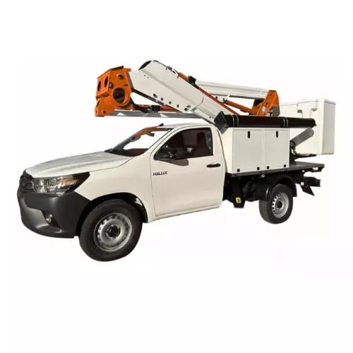Pick up con cesta elevadora