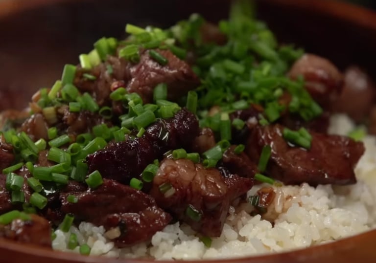 Filipino-Style Beef Salpicao – A Quick & Flavorful Recipe