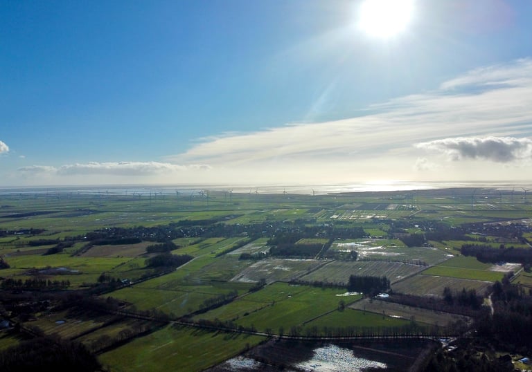 Blick über die Landschaft mit Erneuerbaren Energien