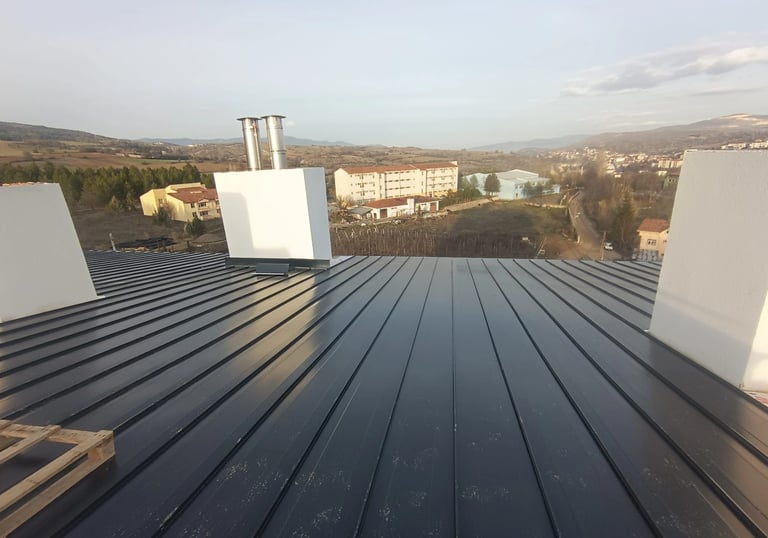 Seydikemer genelinde profesyonel çatı tamiri ve kiremit aktarma uygulaması