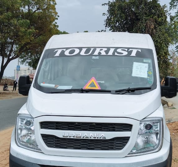 Force Urbania van by Gulshan Shuttle for group travel