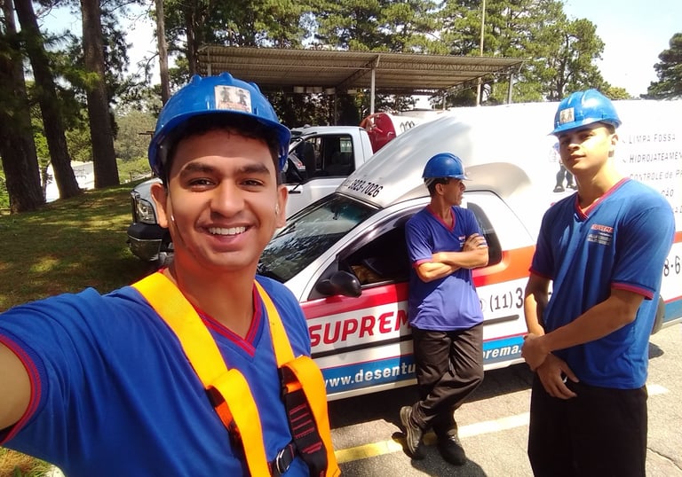 técnicos de desentupimento