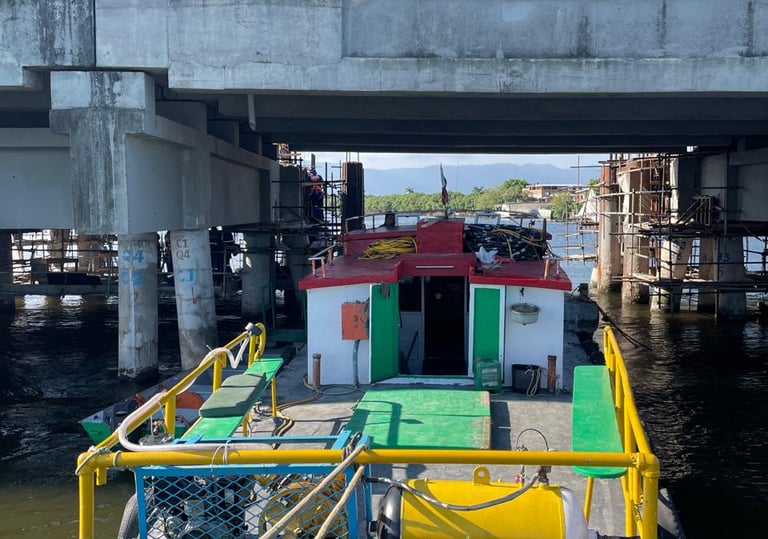 Embarcação para mergulho