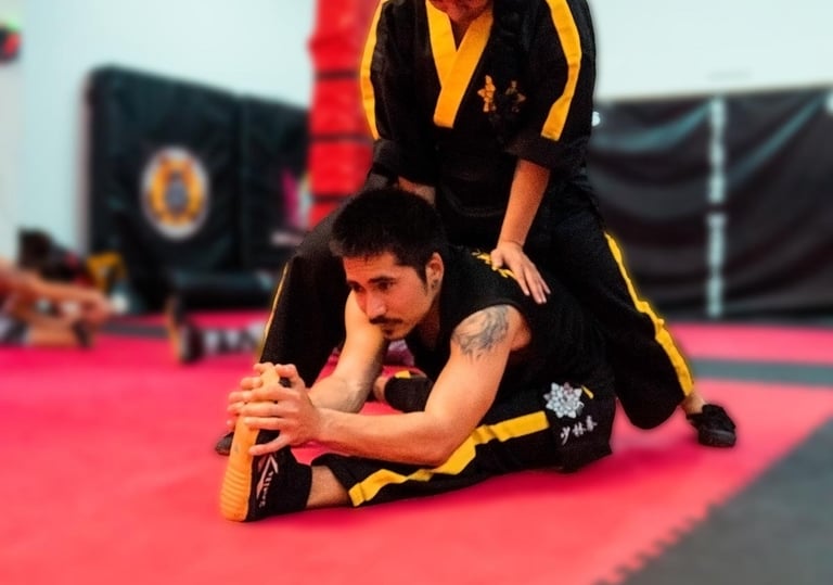 a man and woman doing a jiu jiu jiu jiu jiu