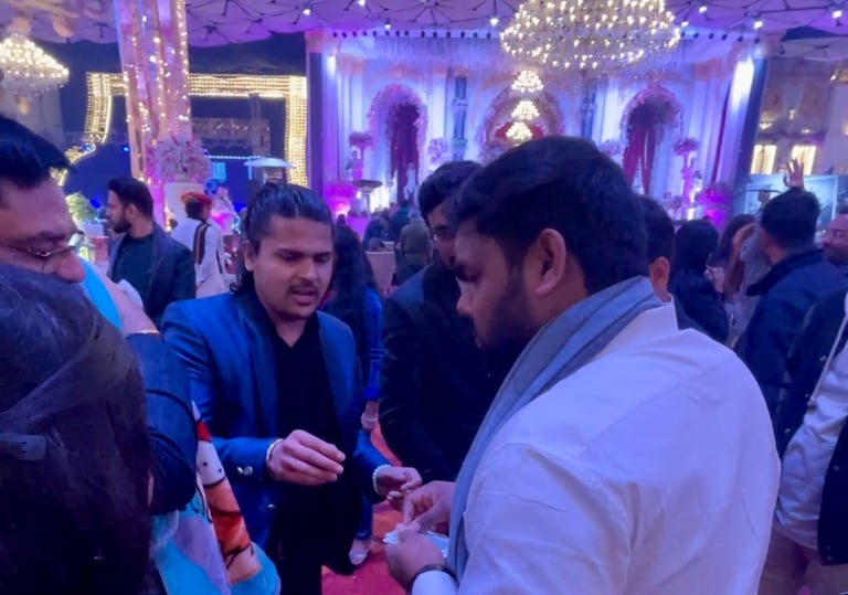 Dheeraj is the best wedding magician in Delhi India