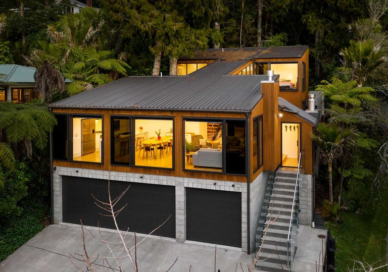 cedar home Titirangi Highend Homes West Auckland builder