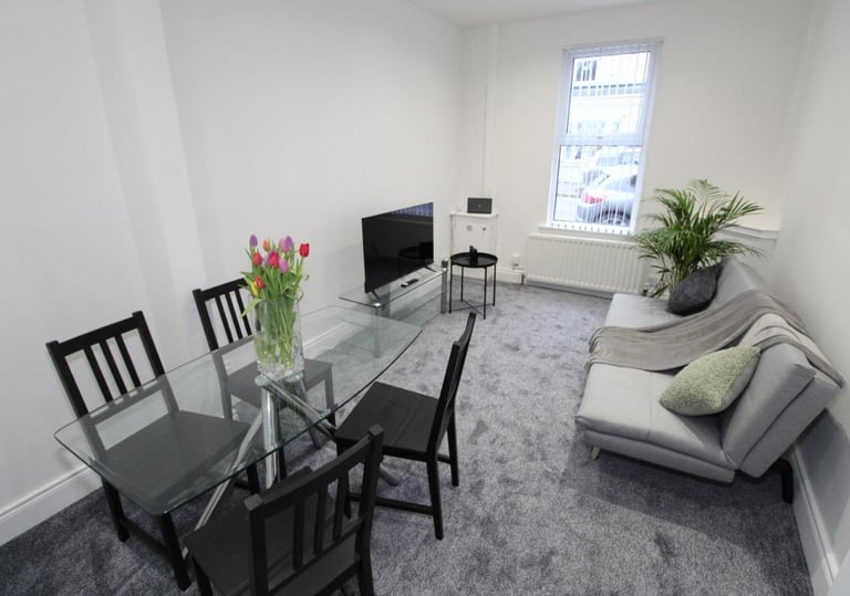 Belfast property rental living room