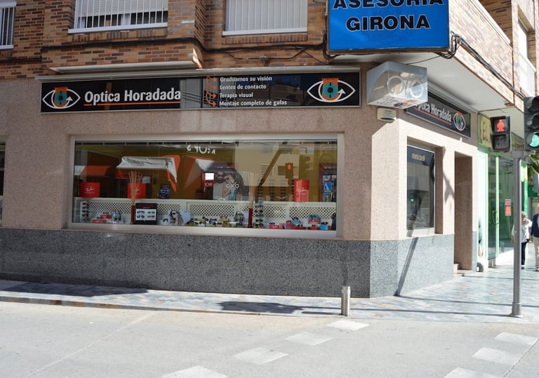 Foto del local visto desde la calle