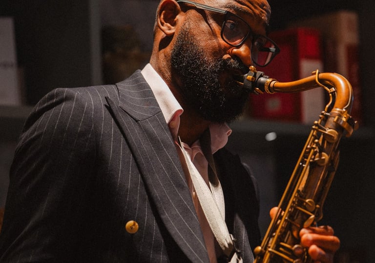wedding saxophonist 