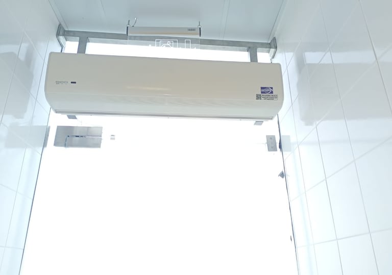 Saturn Air Curtain