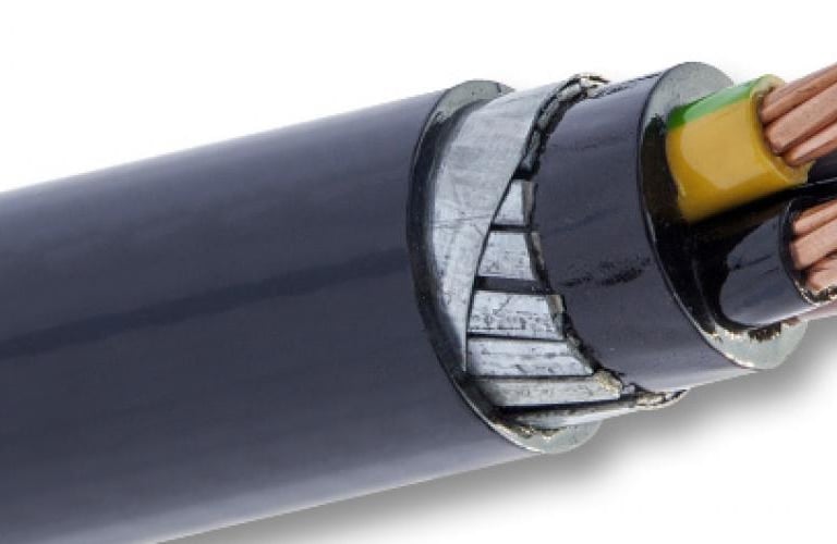 a close up of a close up of a cable with a cable Kabel Metal Indonesia