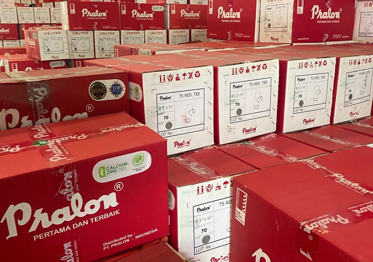 a bunch of boxes with a red box on top Fitting Fittings Knee Distributor Pralon