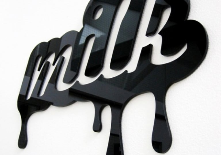 is akrilo ispjautas uzrasas