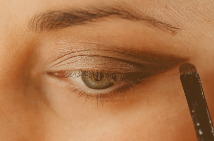 design-de-sobrancelhas-na-casa-verde