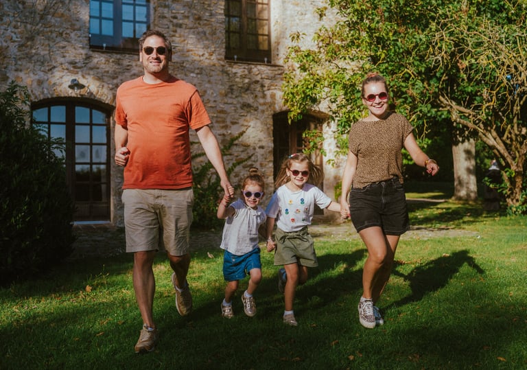 Famille au château de Villiers-Le-Mahieu