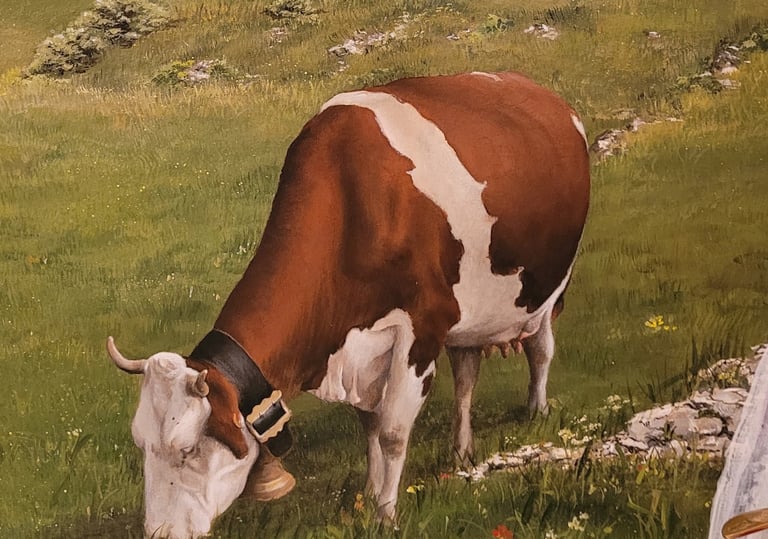 Détail d'une peinture décorative: une vache Montbéliarde dans un champ fleuri. Lajoux, Jura, 39