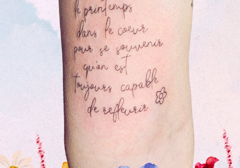 Tattoo écriture fine poignet Inkorporée Mouilleron