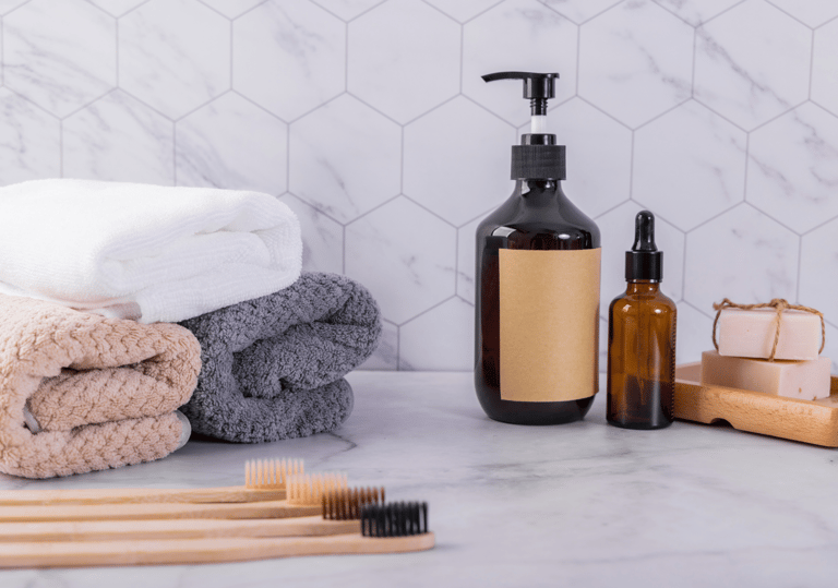 Gestion des stocks et du réassort   Nous nous assurons que les essentiels (linge, produits d’accueil