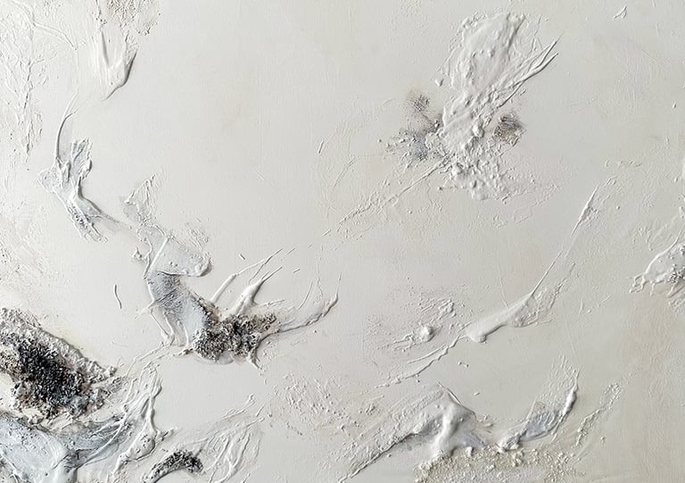 Peinture abstraite Caroline Blanc tons clairs en reliefs