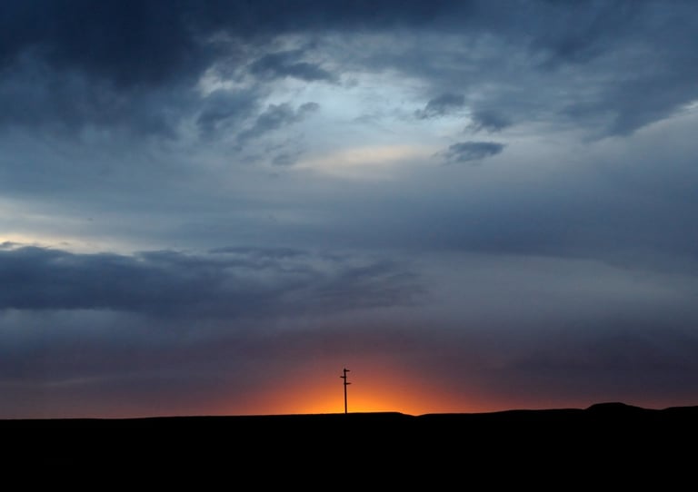 Une route au coucher du soleil en Patagonie