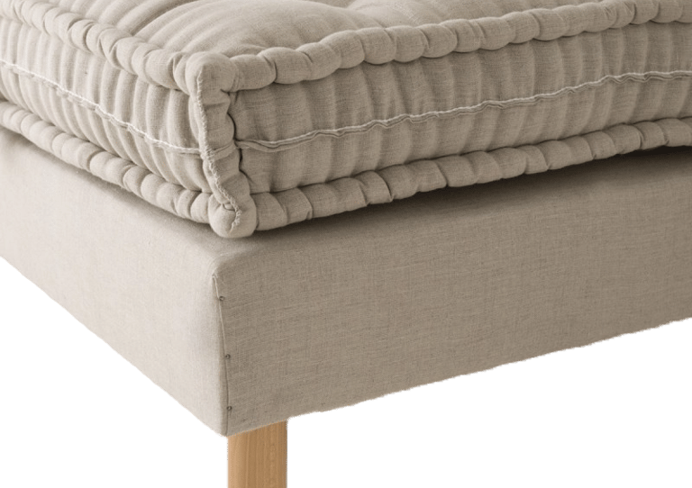 Matelas en laine sur un sommier tapissier