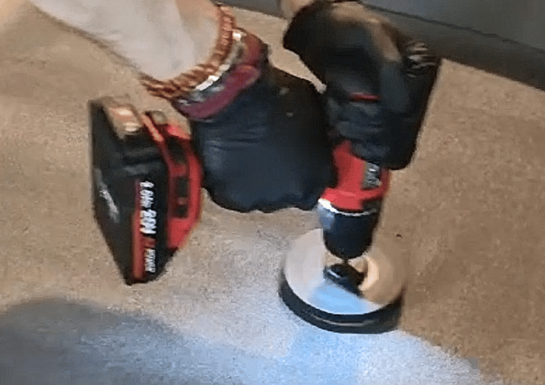 nettoyage canapé professionnel avec matériel écologique