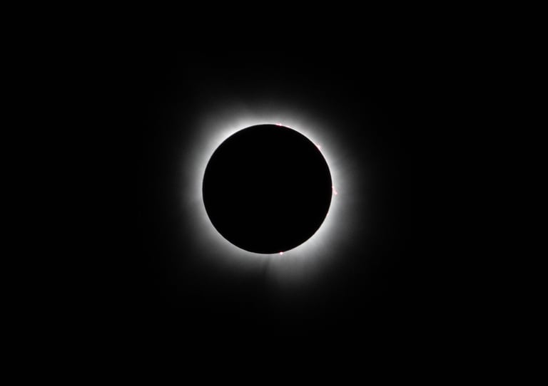 The solar eclipse at 100% totality. Photo by Taylor Pleasant