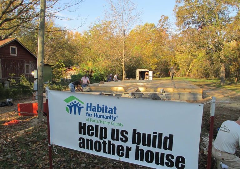 Donate sign for Habitat for Humanity
