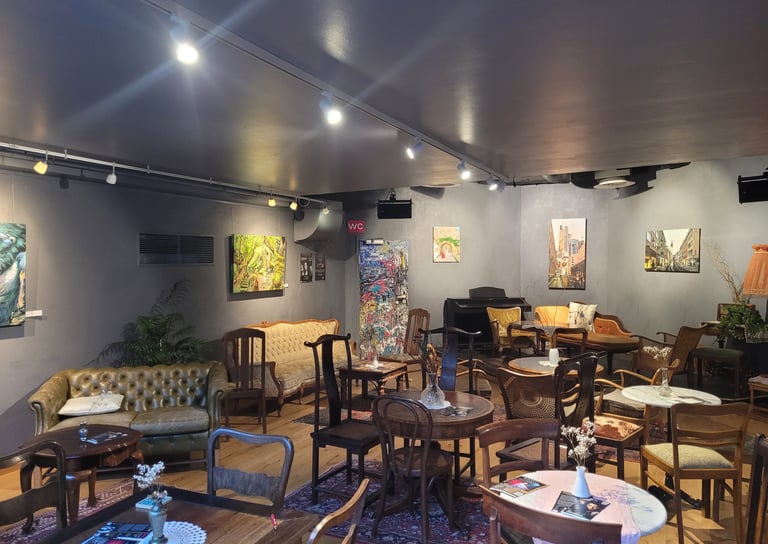 Internationales Theater Frankfurt Ausstellung "Der Geschichtenerzähler" Álvaro Fernández Sáez