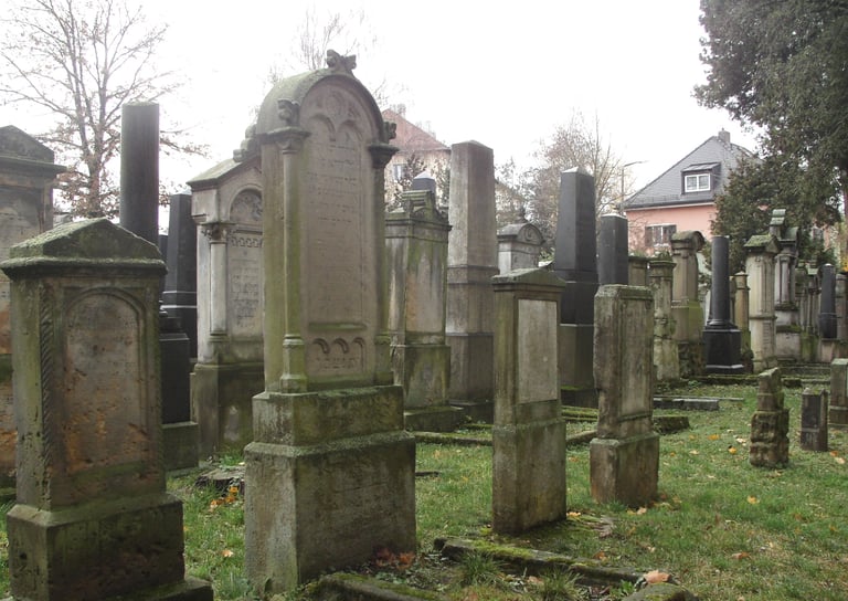 Jüdischer Friedhof an der Schillerstraße.
