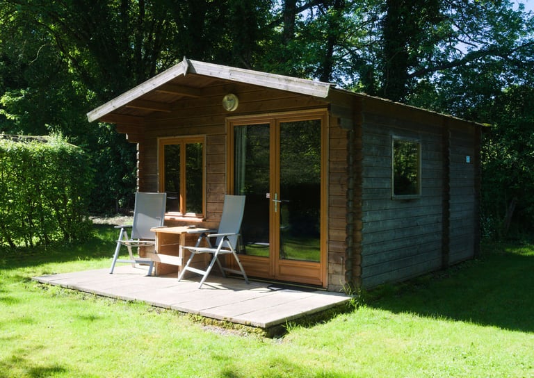 Chalet beim Hotel Camping sur Yonne