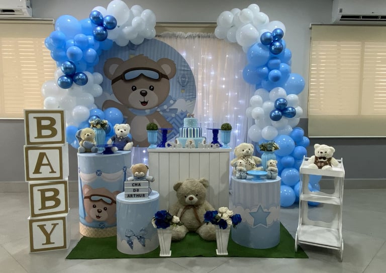 Aluguel de decoração chá de bebê ursinho aviador na Freguesia do Ó com mesa decorada temática