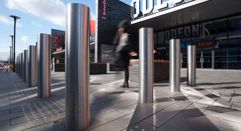 Antiteroristiniai mažosios architektūros gaminiai