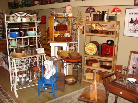 Antiques and Collectables in Antique Village