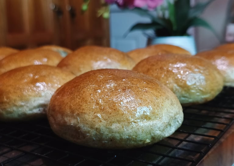 Hearty Whole Wheat Buns