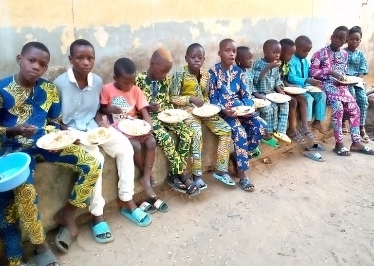 Benin Students in free Excursions organising by Dahomey African Tours