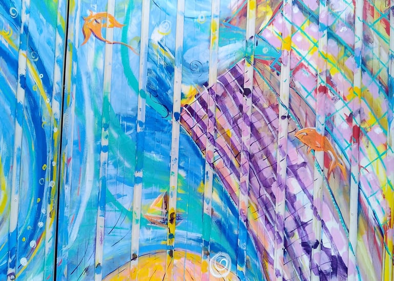 détail d'une fresque représentant une Sao paulo sous marine peuplée de créatures mystiques