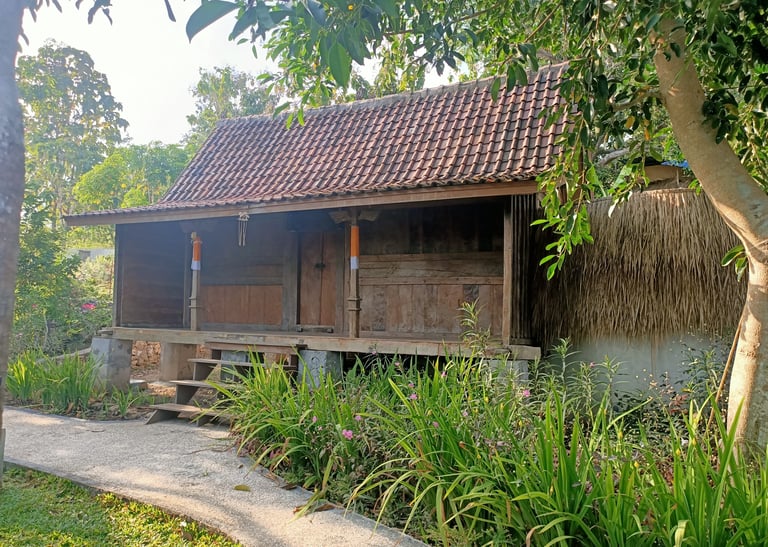 wooden house, javanse gladak, accommodation, outdoor shower, nice rooms, dormitory