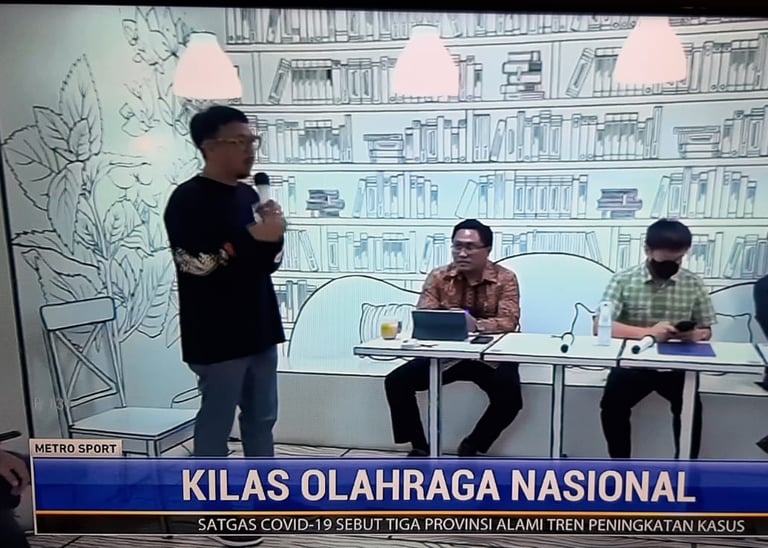 Anthonius Adhi Soedibyo saat prescon terkait gugatan CLS Knight kepada Dimaz Muharri