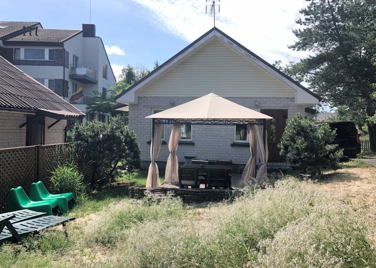 Didysis-namelis-cover