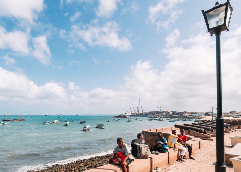 Vue sur le port de Stone Town Zanzibar